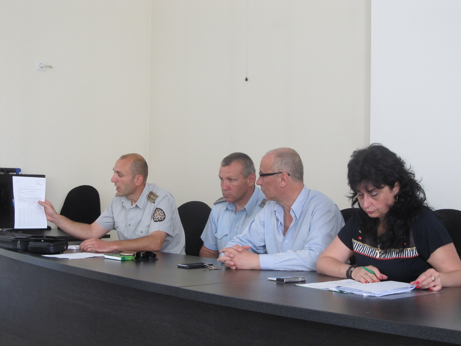 На среща в Община Лясковец обсъдиха превантивни мерки за жътвената кампания