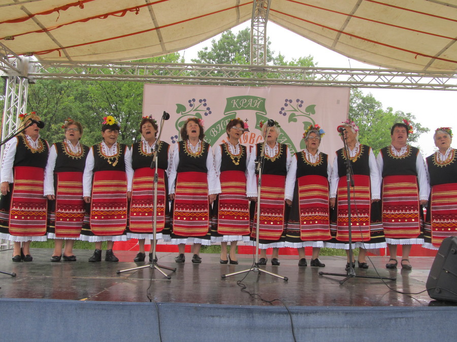 ПРОГРАМА на участващите изпълнители в Петропавловски Национален събор - 24 и 25 юни 2017 г.