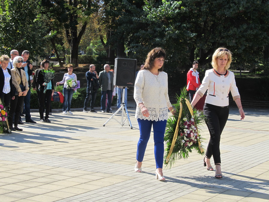 Лясковчани честваха 111 години от обявяването Независимостта на България