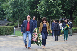 В Лясковец поднесоха цветя за Ботев и всички загинали…