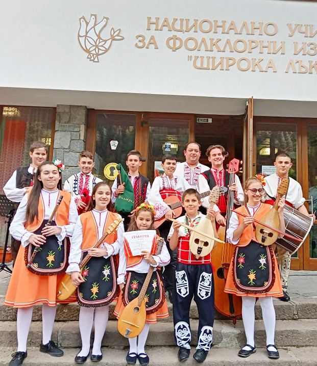 Възпитаниците на лясковското читалище донесоха куп награди от няколко фестивала