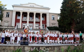 Български и румънски фолклорни изпълнители си дадоха…
