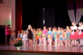 Седем балетни колектива радваха публиката в Лясковец…
