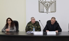 Проведе се работна среща между експерти на Община…