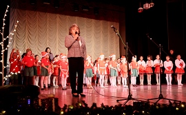 Децата на Община Лясковец с концерт „Да бъде Коледа!“