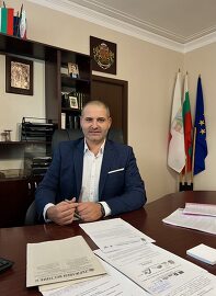 Поздрав на кмета на Община Лясковец Васил Христов по&hellip;